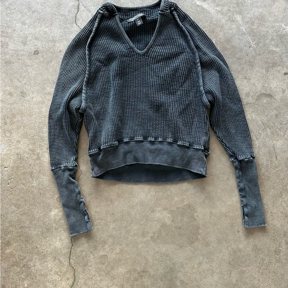 Mac and Me V Neck Waffle Top - Picture 2 of 4